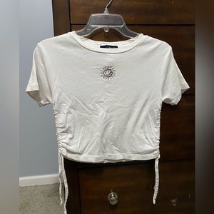 White short sleeve cinched tee